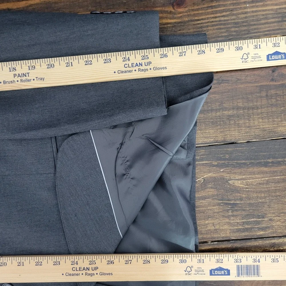 Van Heusen Men's Sport Coat Blazer Two Button Gray‎ Polyester Blend Size 52R